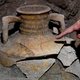 Illegale schatgravers leggen spectaculaire slavenkamer in Pompeï bloot