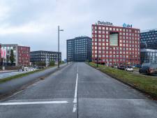 Permanent wonen in kantoren Flight Forum lijkt onhaalbare kaart. ‘Daar wonen? Moet je niet willen’