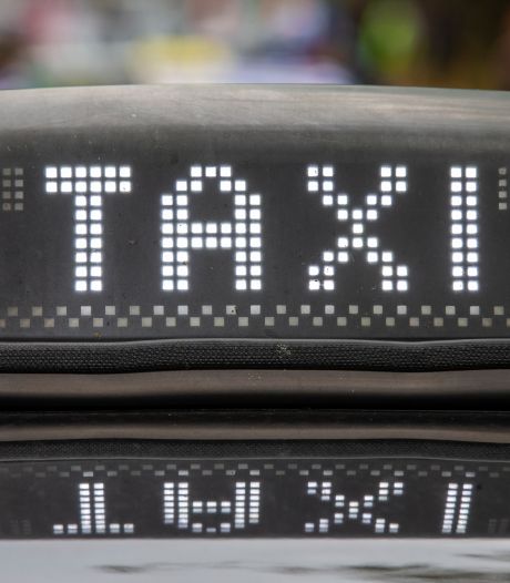 Taxichauffeur in Antwerpse binnenstad vervoert klanten onder invloed van drugs