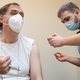 ‘Met om het even welk vaccinatieschema zullen er regels blijven gelden tot er groepsimmuniteit is bereikt’