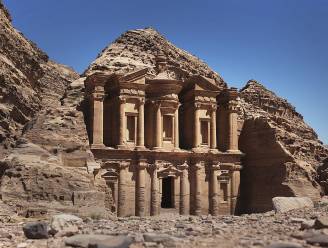 Spectaculair monument van 2.150 jaar oud ontdekt in historische stad Petra