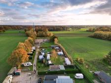 Chalets en woonwagens op camping Halfweg moeten weg