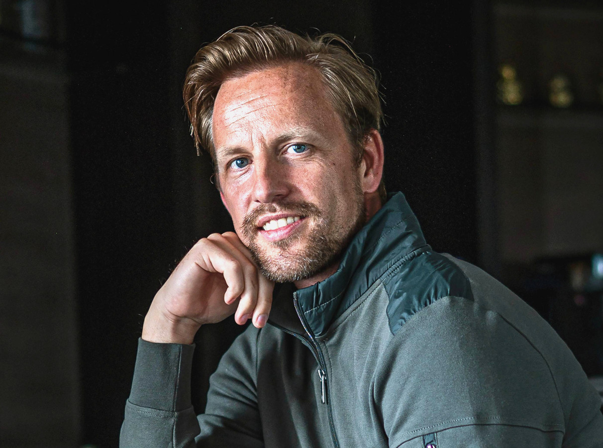 Oudschaatser Michiel Mulder is nu zanger ‘Noem het naïef, maar van