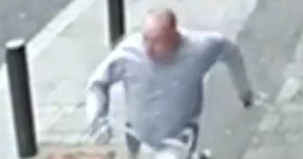 VIDEO: Voorbijgangers rennen voor hun leven bij instorten stelling in Antwerpen - BN DeStem