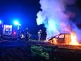 Aan de Nieuweweg in Westerhaar is zaterdagmiddag een auto in brand gevlogen. Dat gebeurde toen een groep jongeren aan het crossen was en er een benzineslang knapte.