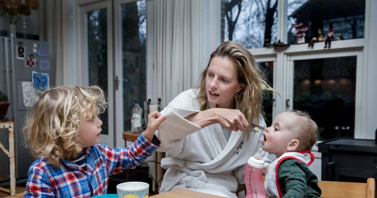 Leonie ter Braak Bekijk Roze Hel