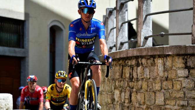 Koen Bouwman stelt als eerste Nederlander ooit bergtrui in Giro d'Italia veilig