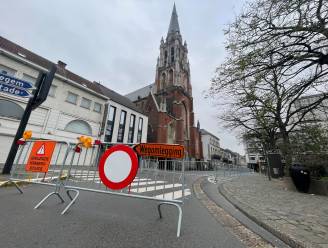 Stabiliteitsproblemen Sint-Jozefskerk: “Straat voor kerk is afgesloten, verkeer in twee richtingen rond Esplanadeplein”