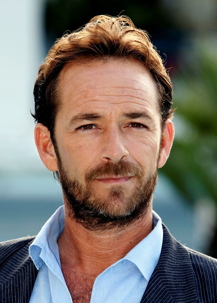 Luke Perry is begraven in Tennessee Show AD.nl