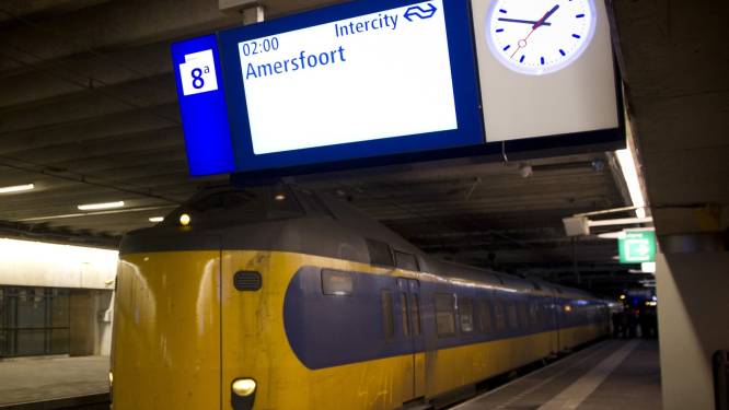 Amersfoorters kunnen nog tot 2024 tijdens de stapnachten met de trein van en naar Utrecht