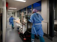 Zorgpersoneel bedreigd op corona-afdeling, familielid trekt aan de bel: ‘Wat denk je dat dit met hen doet?’