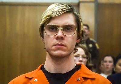 Moeder van Dahmer-slachtoffer razend op Netflix: “Ik snap niet hoe ze dit hebben kunnen doen”