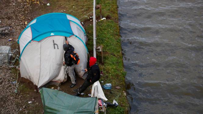 Britten en Fransen ruziën over aanpak vluchtelingen: hoe kon drama bij Calais gebeuren?