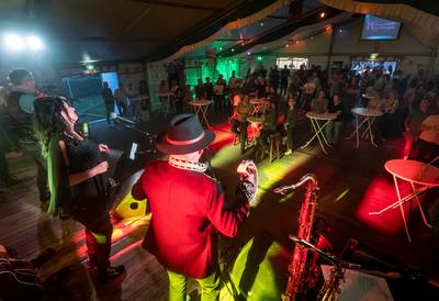 Peelfeesten verbinden Helenaveense verenigingen en zorgen voor geld in de clubkas