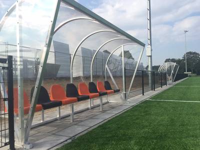 Arbiter schrijft excuusbrief over ‘onbedoeld racistische’ opmerking