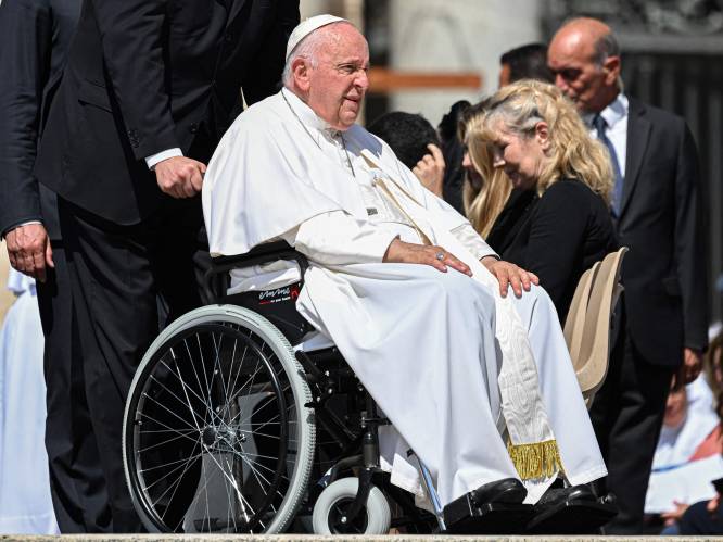 Operatie van paus Franciscus "zonder complicaties" verlopen