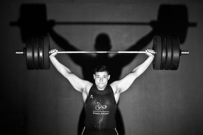 Enzo (16) uit Nijmegen wordt een héél grote gewichtheffer