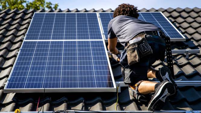 Protest op social media tegen vernietiging systeem terugdraaiende teller: “Laten we met z'n allen onze zonnepanelen uitschakelen”