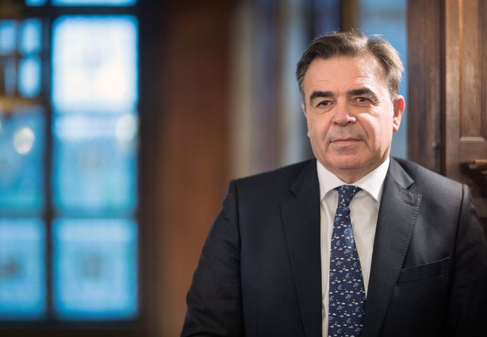 Eurocommissaris Margaritis Schinas coördineert asiel en migratie vanuit de Europese Commissie.