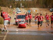 Tim uit Zwolle en Rick uit Raalte racen dwars door Sahara naar WK voor zonneauto's: ‘Gewoon de beste’