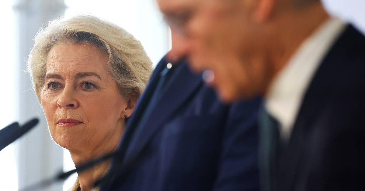 Duitse krant: ‘Scholz verhinderde dat Von der Leyen nieuwe Navo-chef ...