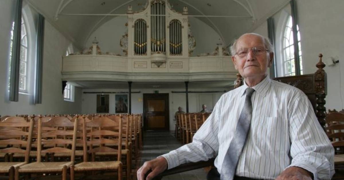 Predikant na vijftig jaar terug op kansel | Olst-Wijhe