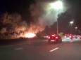 Zaterdagavond brandde een voertuig volledig uit op de pechstrook van de Brusselse ring.