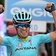 Landa wint loodzware rit Giro, bergtrui voor Kruijswijk