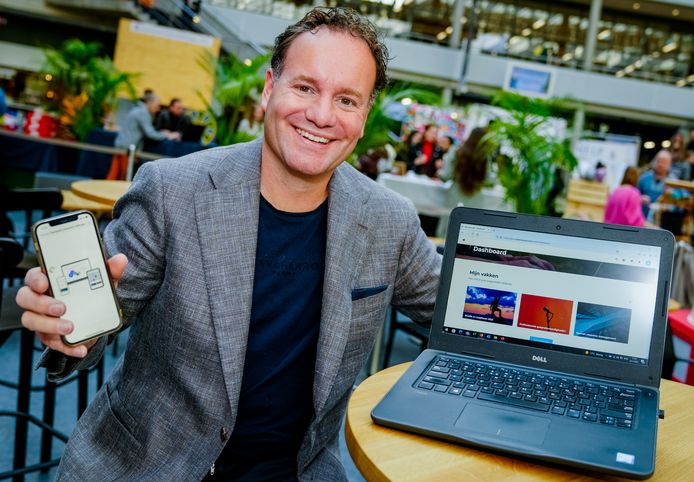 Menno Thijssen op de Haagse Hogeschool.