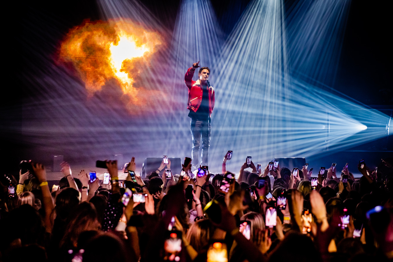 Antoon verrast het publiek en Harry Styles op het randje van nieuw