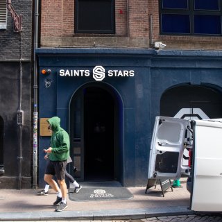 Elf aangiften tegen luxegym Saints & Stars wegens mensenhandel