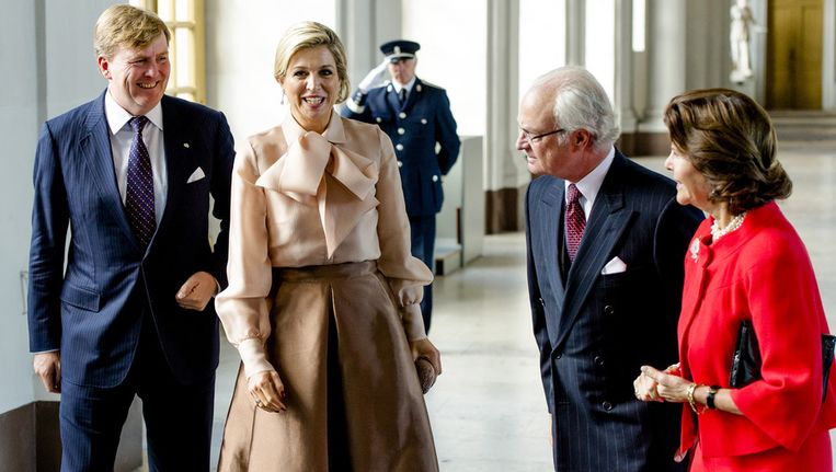Koning Willem-Alexander en koningin Maxima bij een kennismakingsbezoek in Zweden, in oktober 2013. Beeld ANP