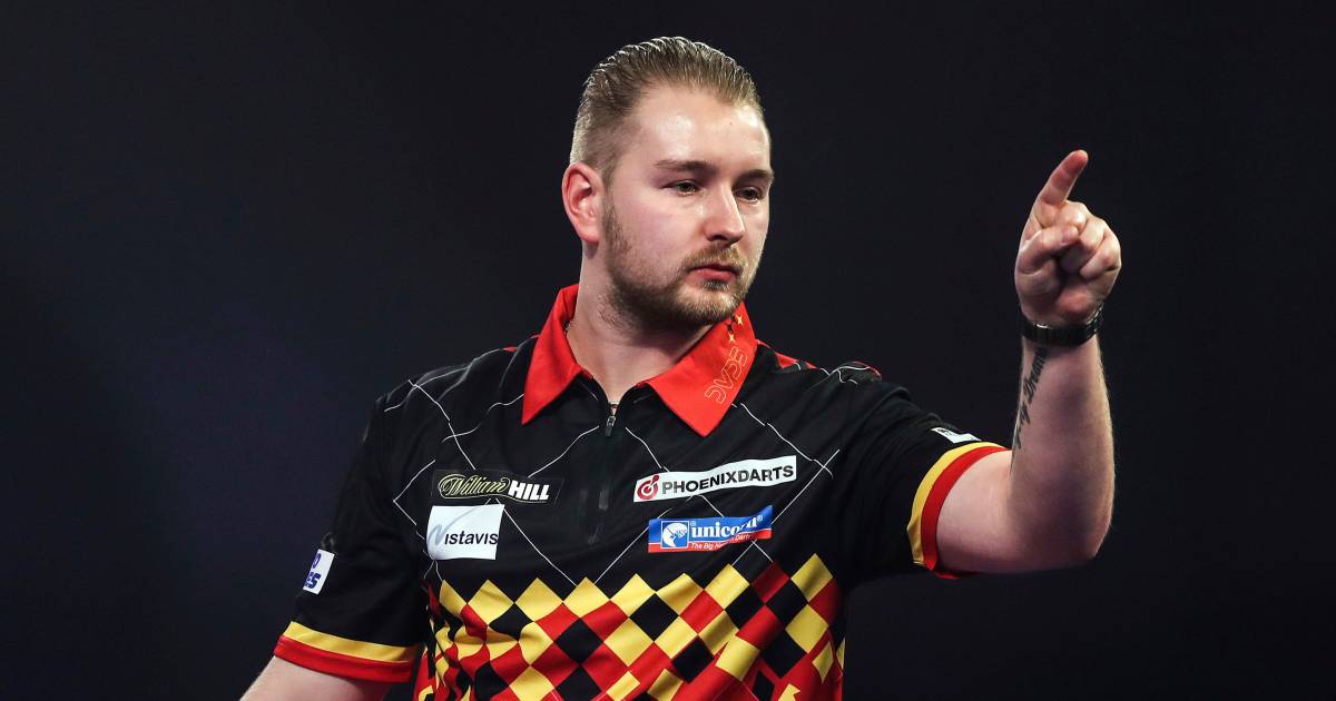 BelgischNederlands topduel in darts Dimitri Van den Bergh loot