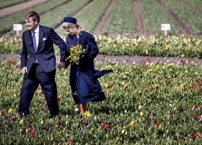 Ze poseerden in een tulpenveld waarin naar hartenlust gelopen mag worden.