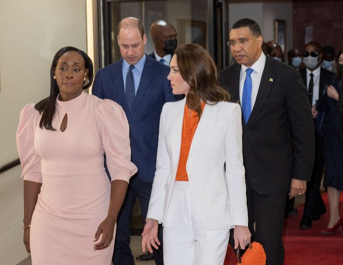 Prins William en Kate Middleton zijn op officieel bezoek in het Caribisch gebied.