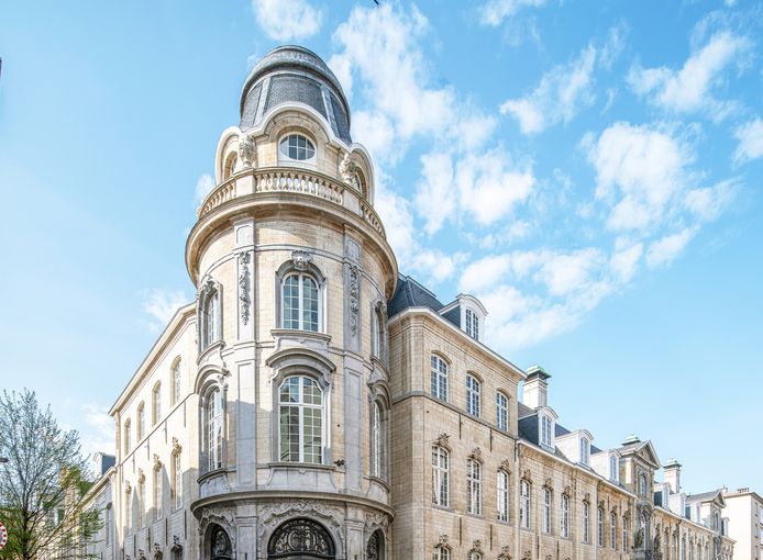 Sapphire House Antwerp, het langverwachte Marriotthotel, opent binnenkort haar deuren als deel van de Antwerpse Handelsbeurssite.