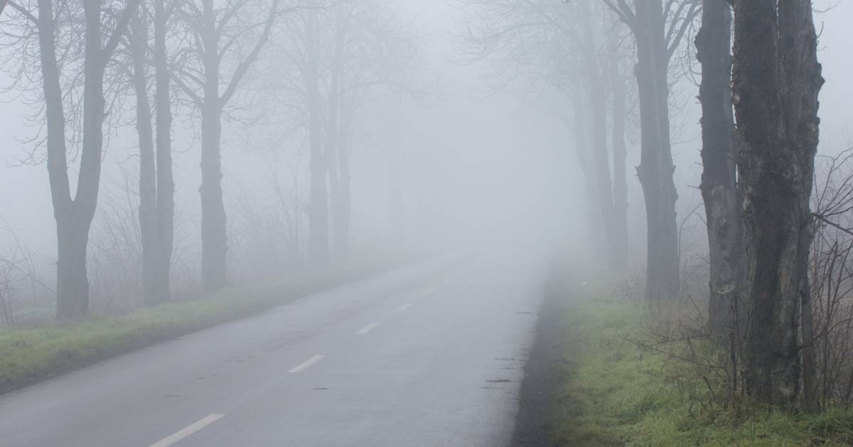Mist of mistbanken in Roosendaal in de avond