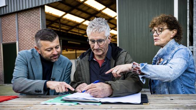 Opeens was de koeienstal leeg: Gert en Rianne laten zich met gemengde gevoelens uitkopen