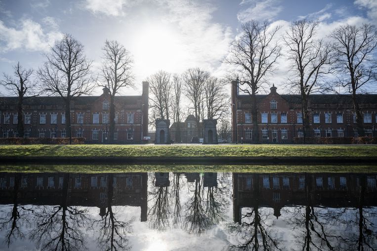 De Johan Willem Friso-kazerne gaat toch niet dicht. Beeld ANP 
