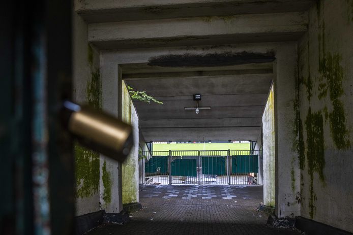 De poorten van stadion De Goffert blijven in ieder geval de eerstvolgende twee thuisduels dicht voor publiek.