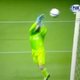 PSV kruipt door oog van (beker)naald na pijnlijke blunder Belgische doelman