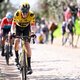 Van Aert ziet sleutelpion Van Baarle uitvallen voor Ronde
