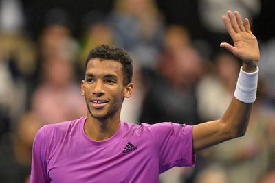 Felix Auger-Aliassime écœure le numéro 1 mondial et défiera Rune en finale à Bâle