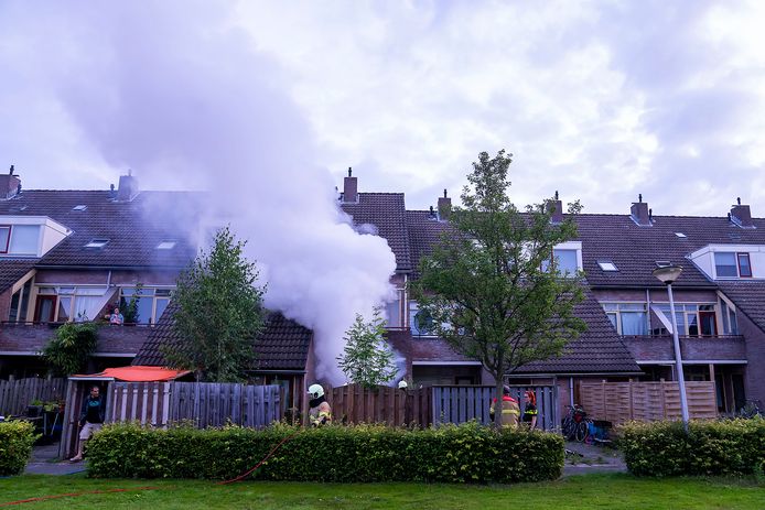 De korte maar felle brand veroorzaakte de nodige schade.