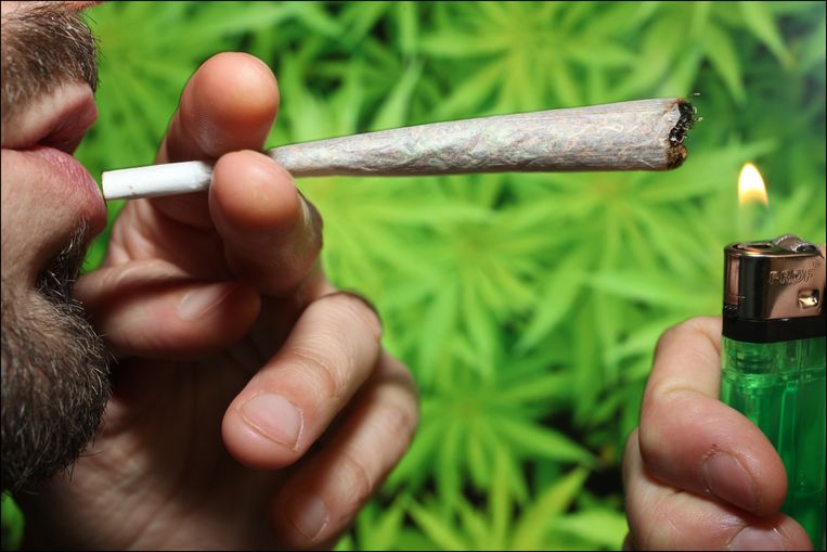 Zo lang blijven drugs in je lichaam opspoorbaar | De Morgen