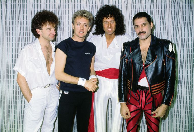 Queen in mei 1985 tijdens hun tour The Works. Van links naar rechts:  John Deacon, Roger Taylor, Brian May, Freddie Mercury.  Beeld Getty Images