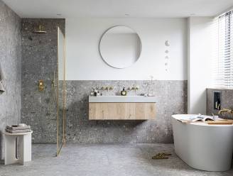 Last van kalkaanslag op je douchekop-deur, of-kraan? Zo pak je dat goed aan