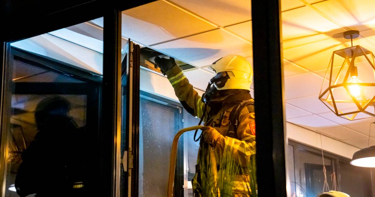 Vooral rookontwikkeling bij brand in kantoorpand in #Oosterhout.