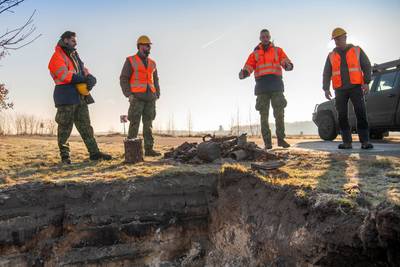 Zoeken naar niet ontplofte bommen uit de Tweede Wereldoorlog: ‘Met elke schep van de kraan hoop je d