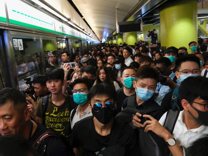 Demonstranten zorgen voor chaotische ochtendspits in Hong Kong